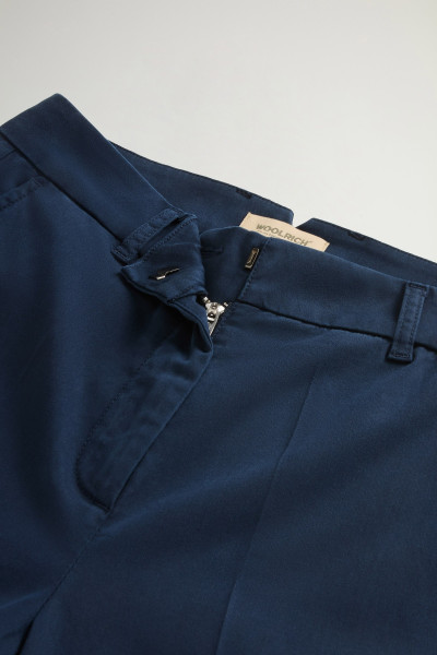 NADRÁG WOOLRICH STRETCH SATIN CHINO PANTS - Kép 4