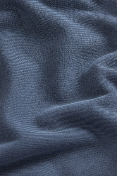 MIKINA WOOLRICH GARMENT DYED LOGO CRENEWCK - Fotografie č. 6
