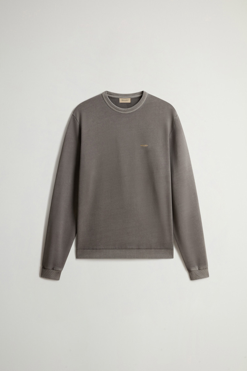 Mikina Woolrich Garment Dyed Logo Crenewck Faded Smokey Olive