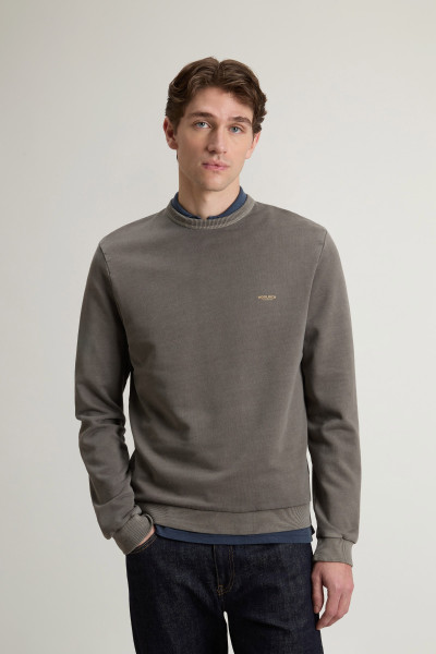MIKINA WOOLRICH GARMENT DYED LOGO CRENEWCK - Fotografie č. 1