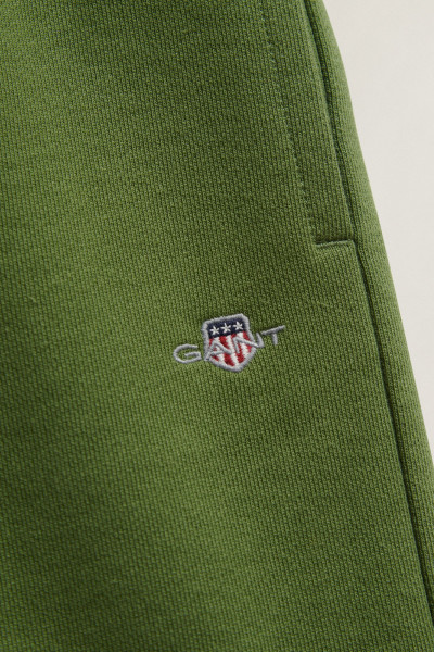 TEPLÁKOVÉ ŠORTKY GANT SHIELD SWEATSHORTS - Fotografia č. 2