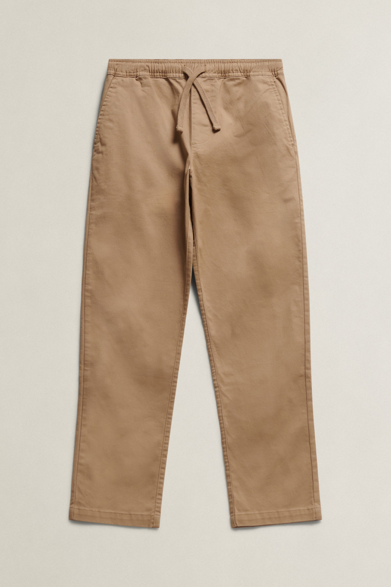 DŽÍNY GANT CHINO DRAWSTRING TROUSER DARK KHAKI