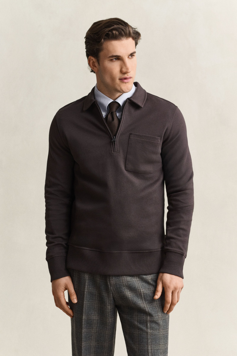 MIKINA GANT HALF-ZIP SWEATSHIRT CHARRED WOOD BROWN