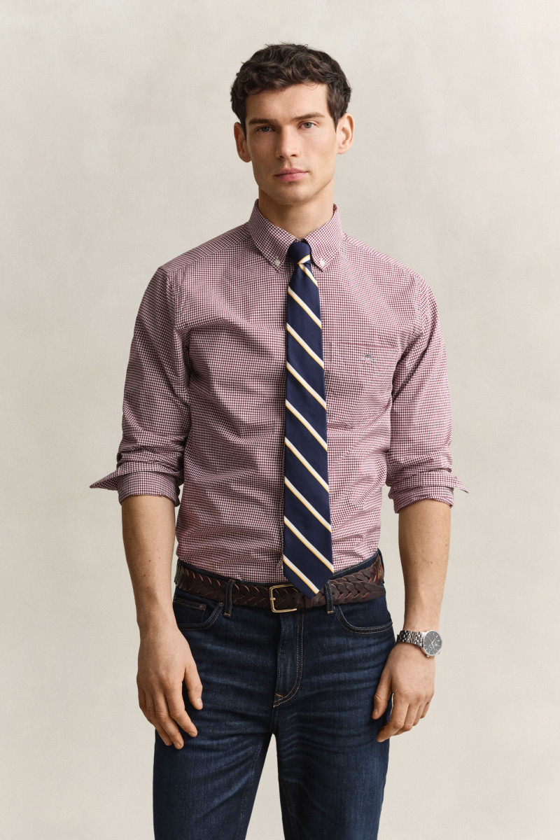 KOŠEĽA GANT REG CLASSIC POPLIN GINGHAM SHIRT DEEP GRAPE WINE