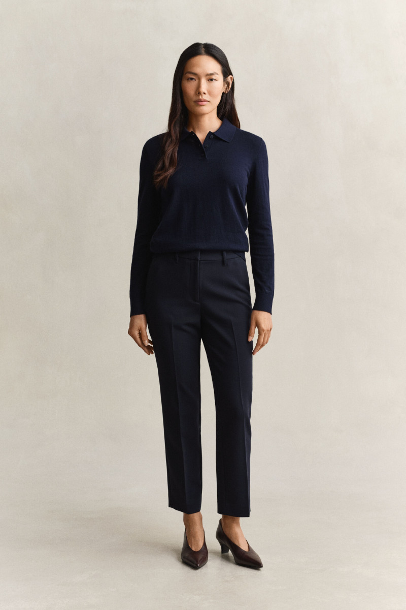 NOHAVICE GANT FLUID SLIM SLACK EVENING BLUE