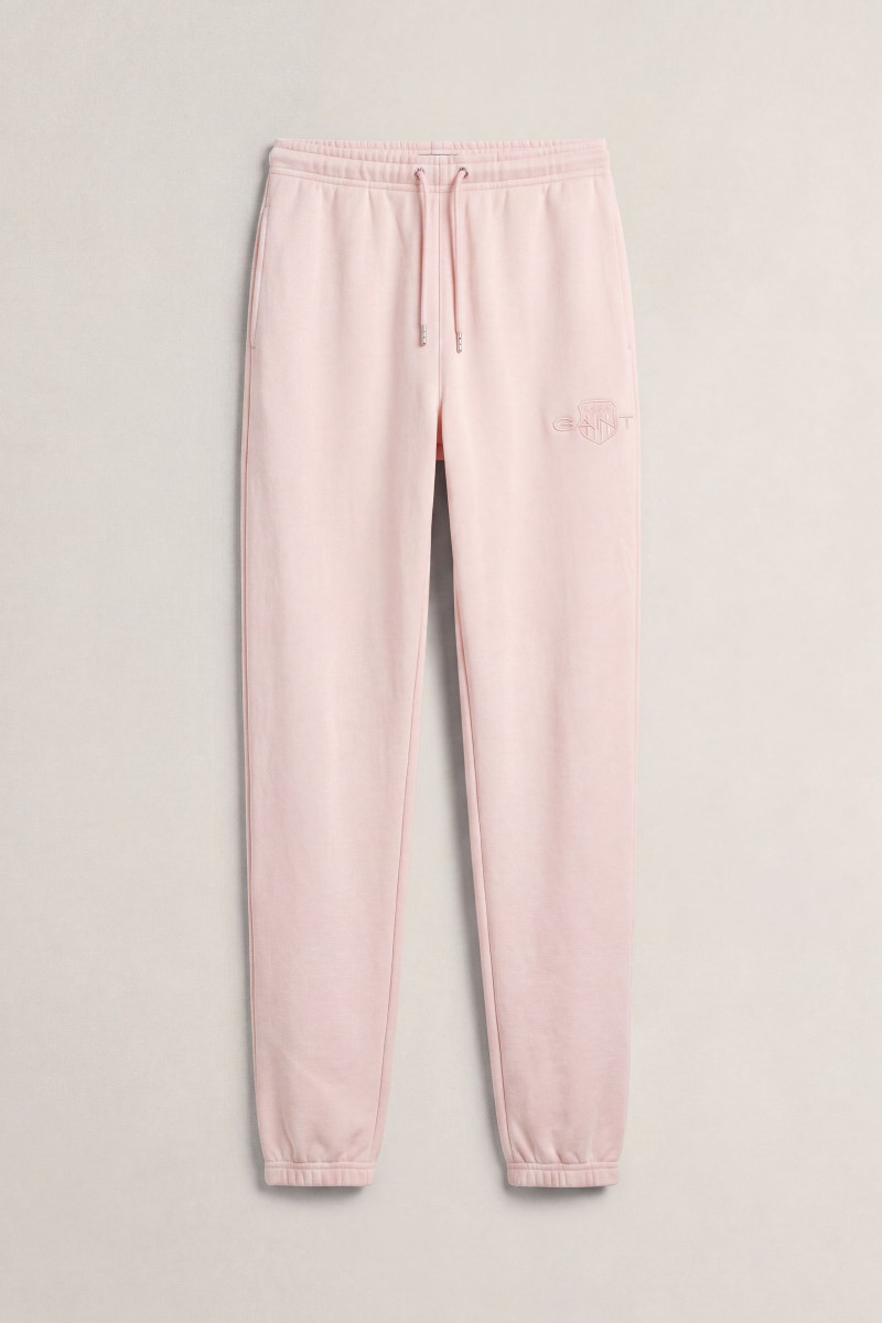TEPLÁKY GANT REG TONAL SHIELD SWEATPANTS REFINED PINK