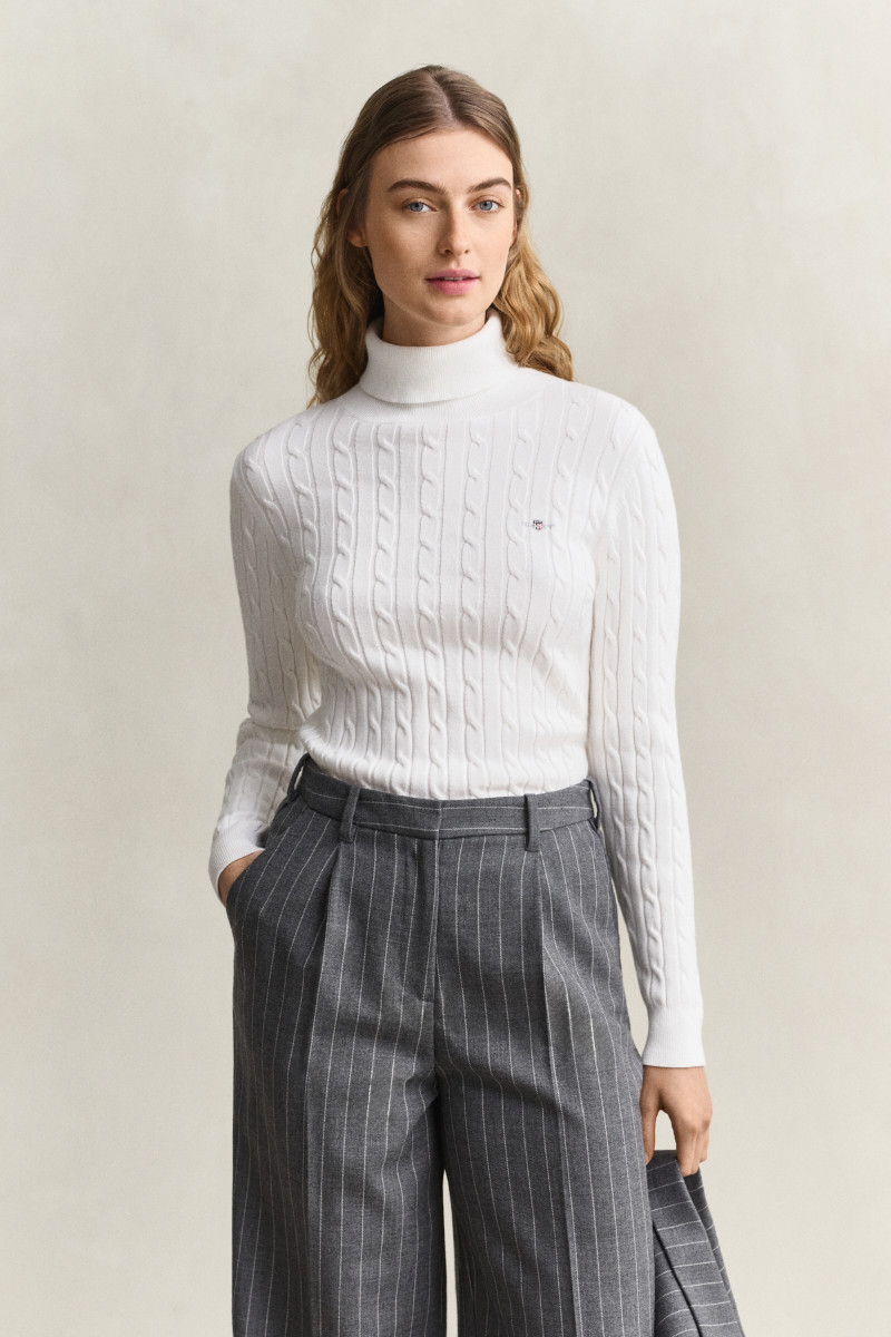 ROLÁK GANT STRETCH COTTON CABLE TURTLENECK EGGSHELL