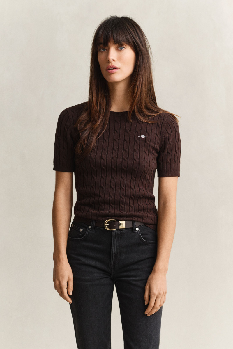 SVETER GANT STRETCH COTTON CABLE SS C-NECK DEEP BROWN