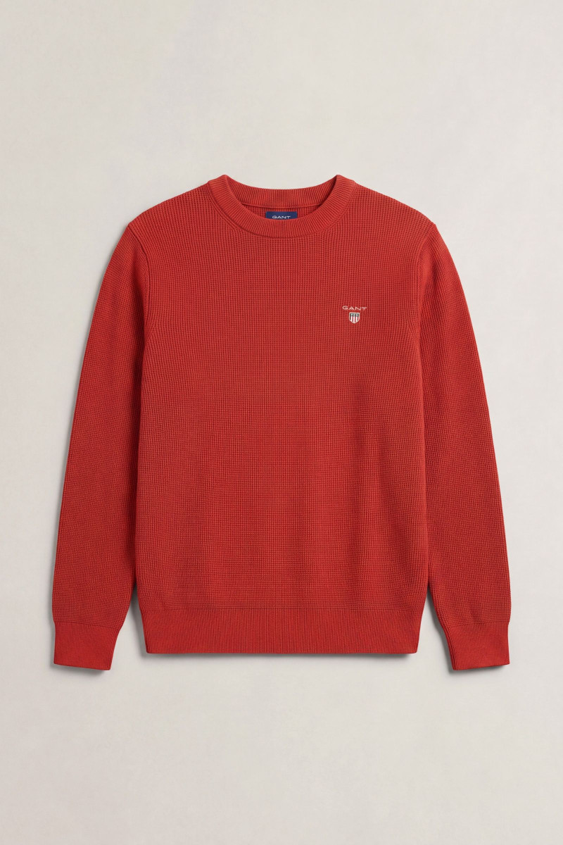 SVETER GANT MICRO TEXTURED COTTON C-NECK MAPLE FIRE