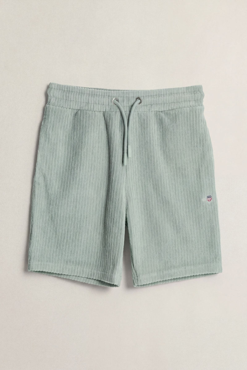 TEPLÁKOVÉ ŠORTKY GANT SHIELD TOWELLING SWEATSHORTS CERAMIC GREY