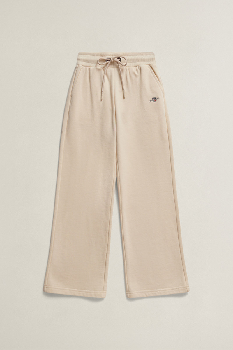 E-shop TEPLÁKY GANT SHIELD STRAIGHT LEG SWEATPANTS CREAM