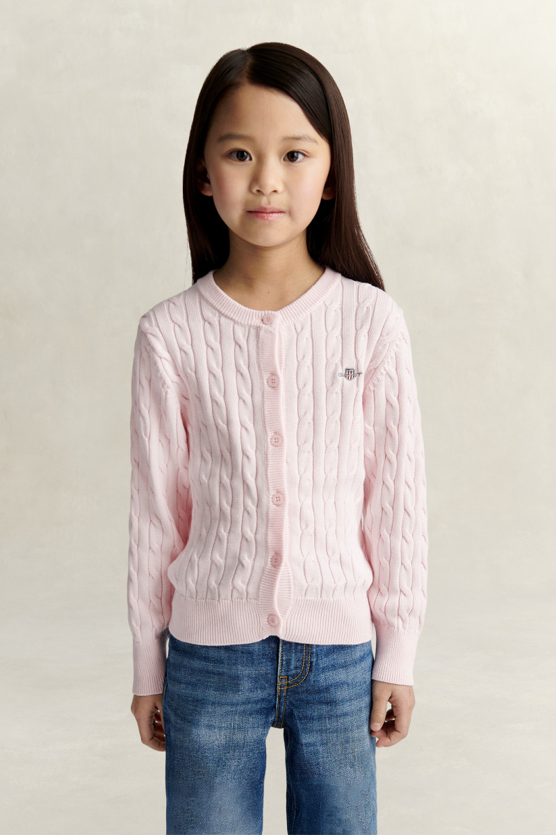 E-shop KARDIGÁN GANT SHIELD CABLE KNIT CARDIGAN LIGHT PINK