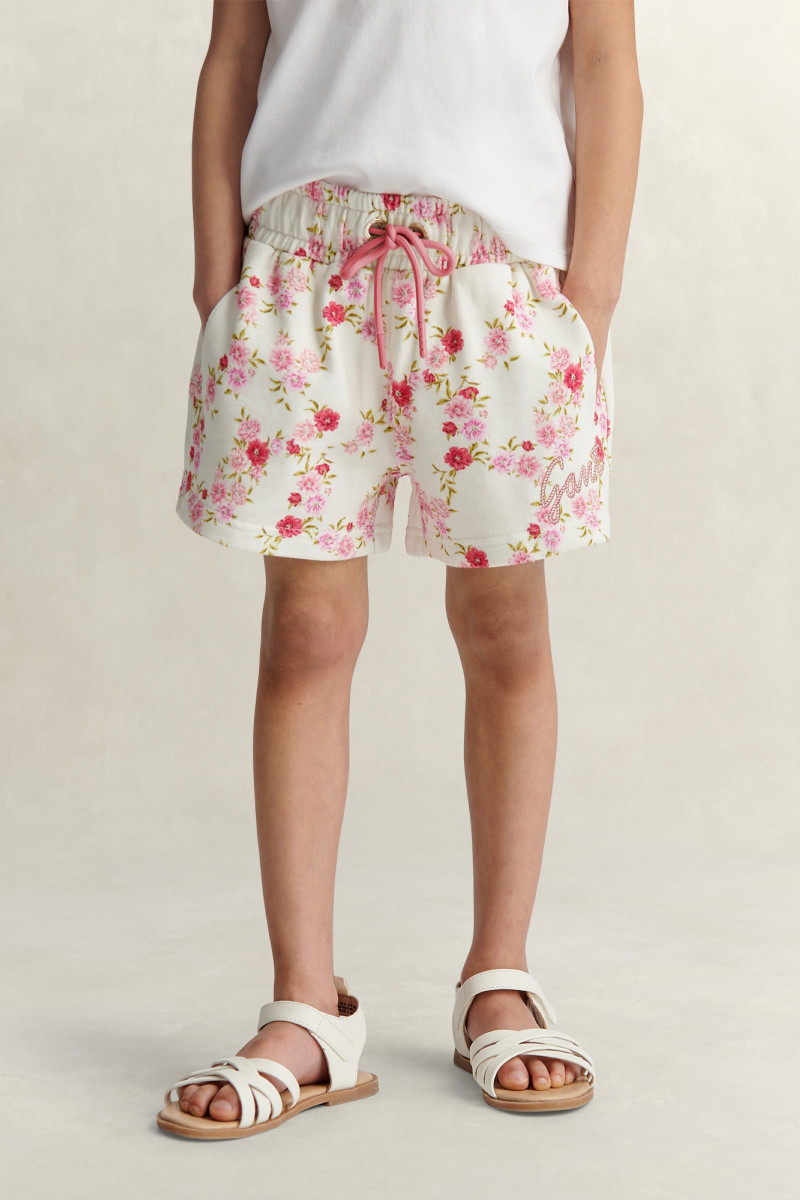 E-shop TEPLÁKOVÉ ŠORTKY GANT FLORAL PRINT SWEAT SHORT CREAM