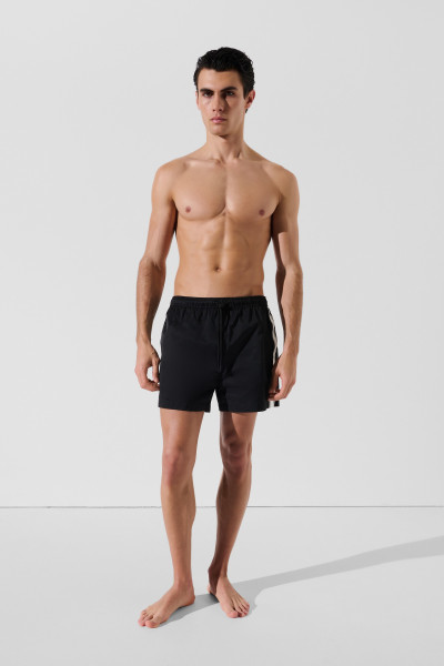 FÜRDŐRUHA KARL LAGERFELD ELONGATED LOGO BOARDSHORTS - Kép 4