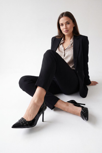 KÖRÖMCIPŐ KARL LAGERFELD SARABANDE STUDS & STRAPS PUMP - Kép 6