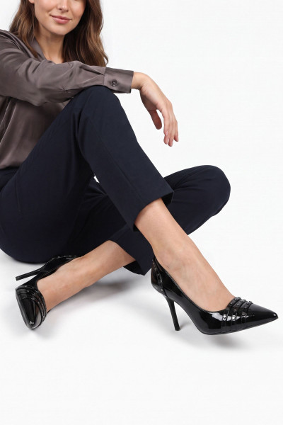KÖRÖMCIPŐ KARL LAGERFELD SARABANDE STUDS & STRAPS PUMP - Kép 7
