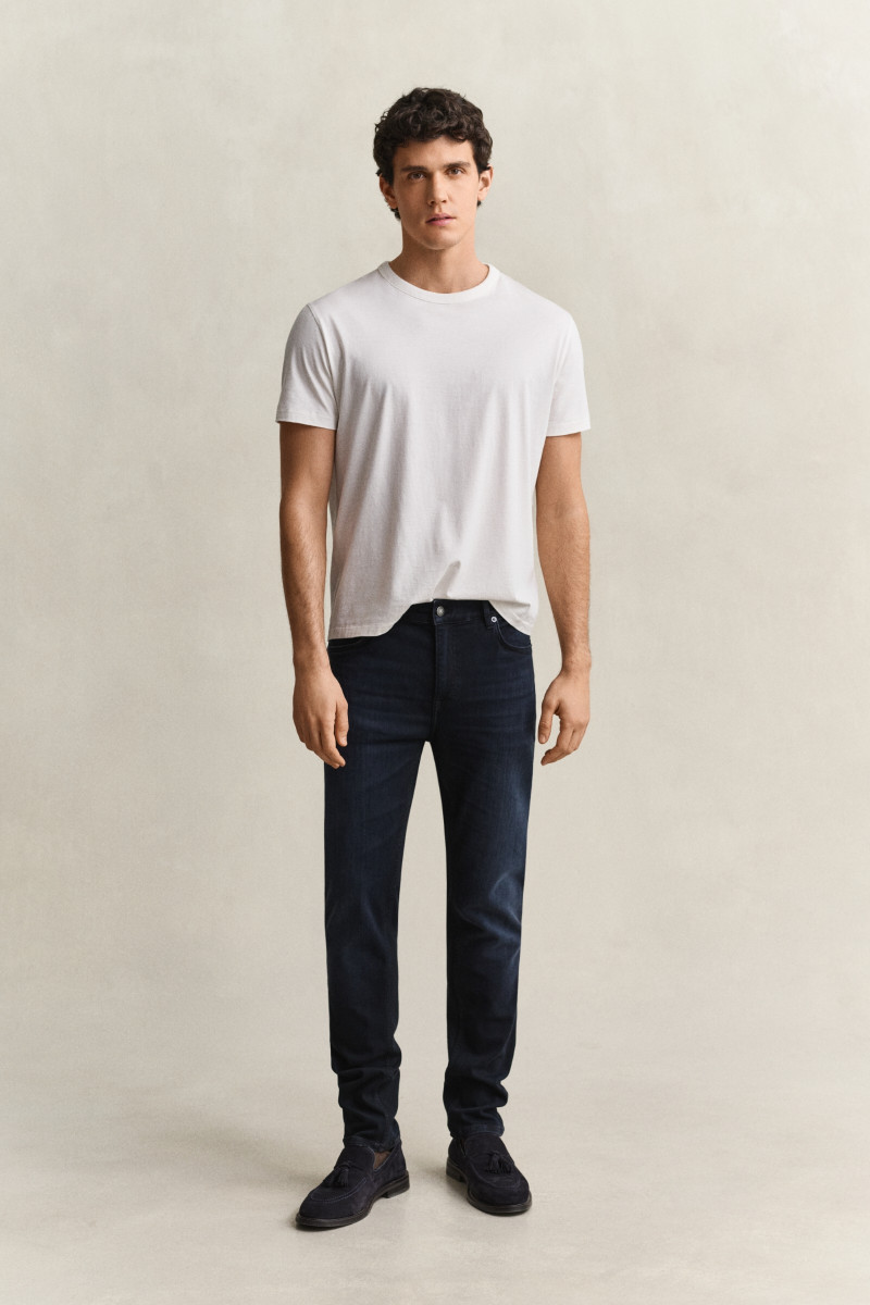 DŽÍNSY GANT EXTRA SLIM ACTIVE RECOVER JEANS BLACK VINTAGE