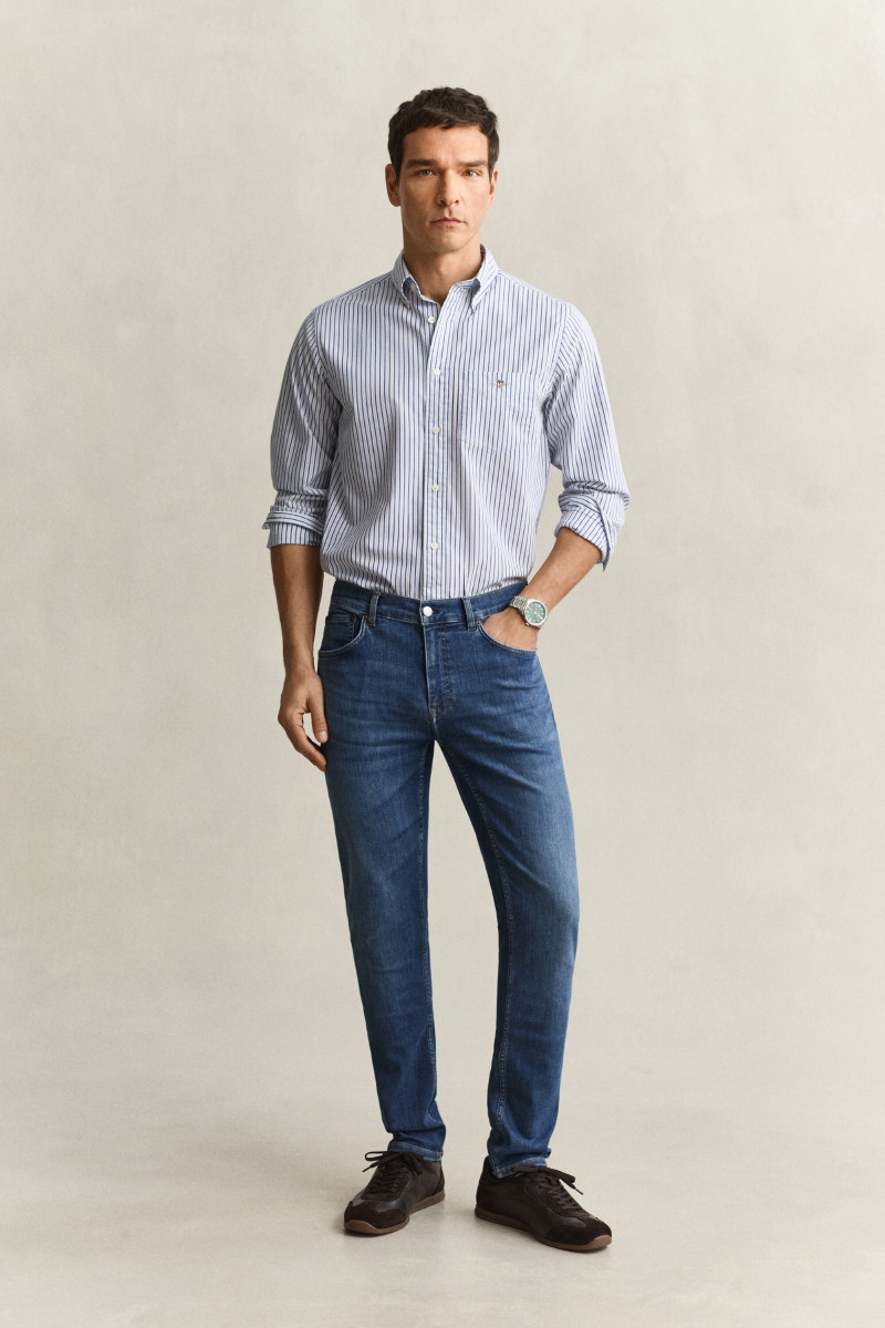 DŽÍNSY GANT EXTRA SLIM ACTIVE RECOVER JEANS MID BLUE BROKEN IN