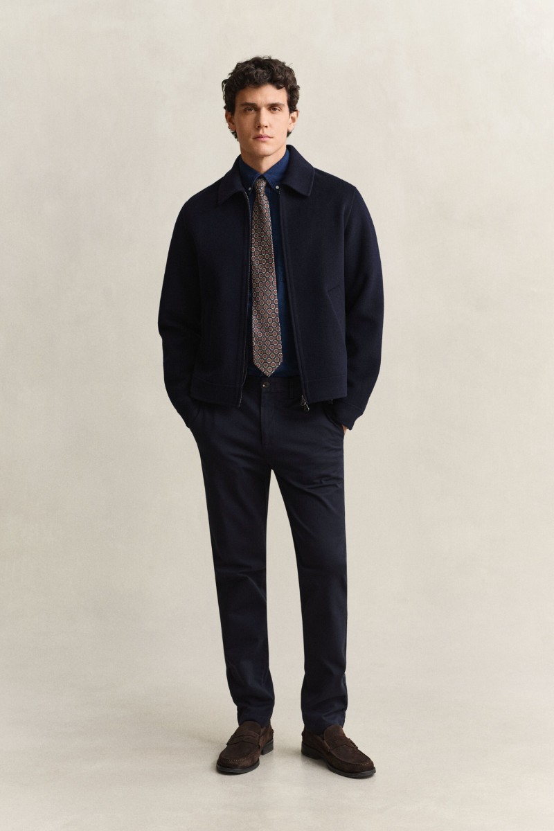 NOHAVICE GANT SLIM SMART CHINOS EVENING BLUE