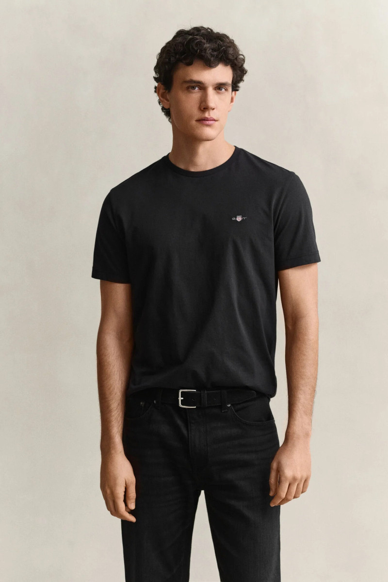 TRIČKO GANT REG SHIELD SS T-SHIRT BLACK