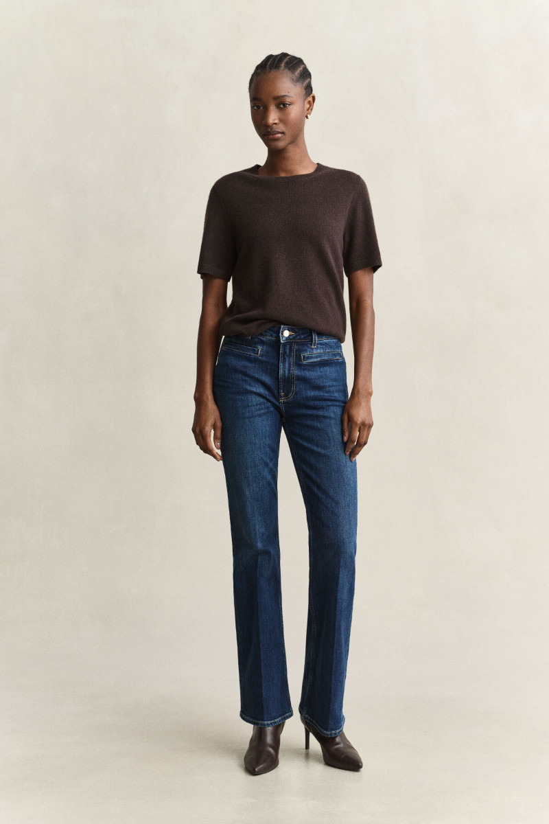 DŽÍNSY GANT SLIM FLARE MONOGRAM JEANS DARK BLUE WORN IN