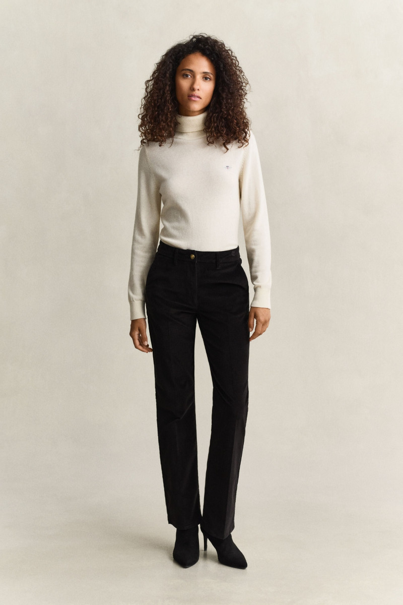 NOHAVICE GANT SLIM FLARE VELVET PANTS BLACK