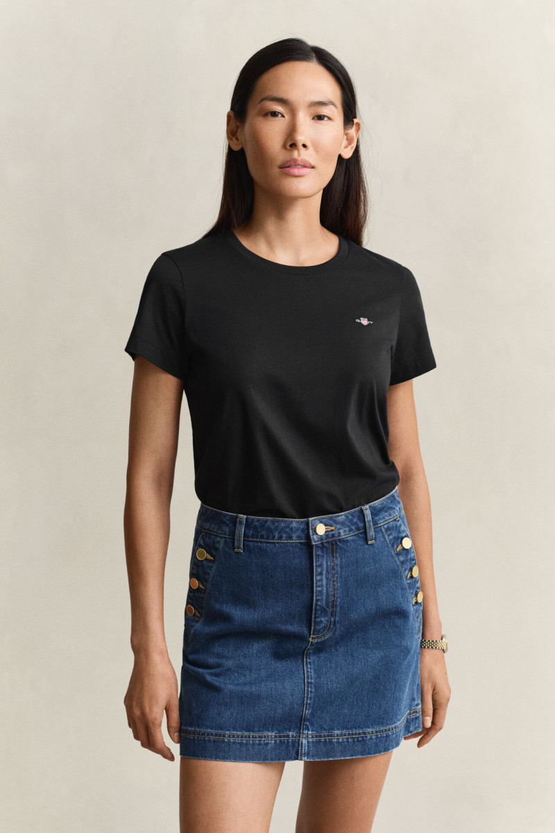 TRIČKO GANT REG SHIELD SS T-SHIRT BLACK