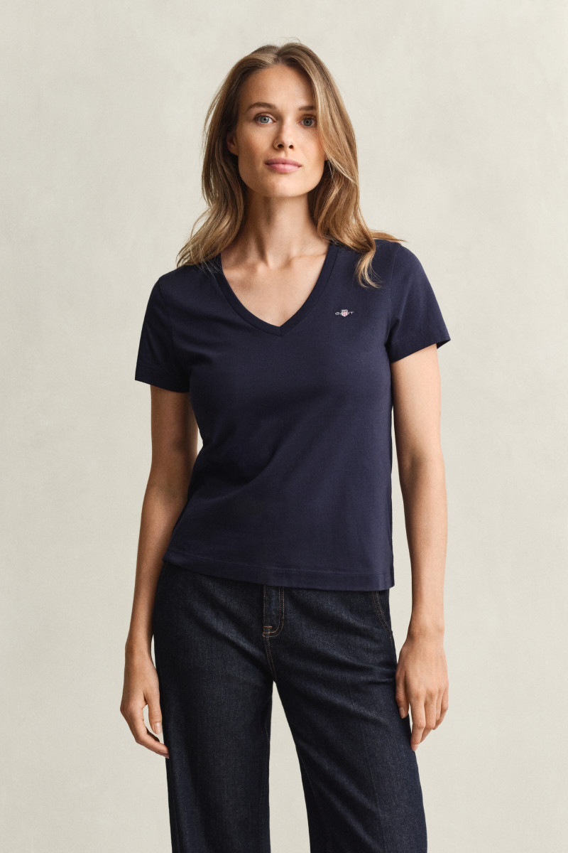 TRIČKO GANT REG SHIELD SS V-NECK T-SHIRT EVENING BLUE