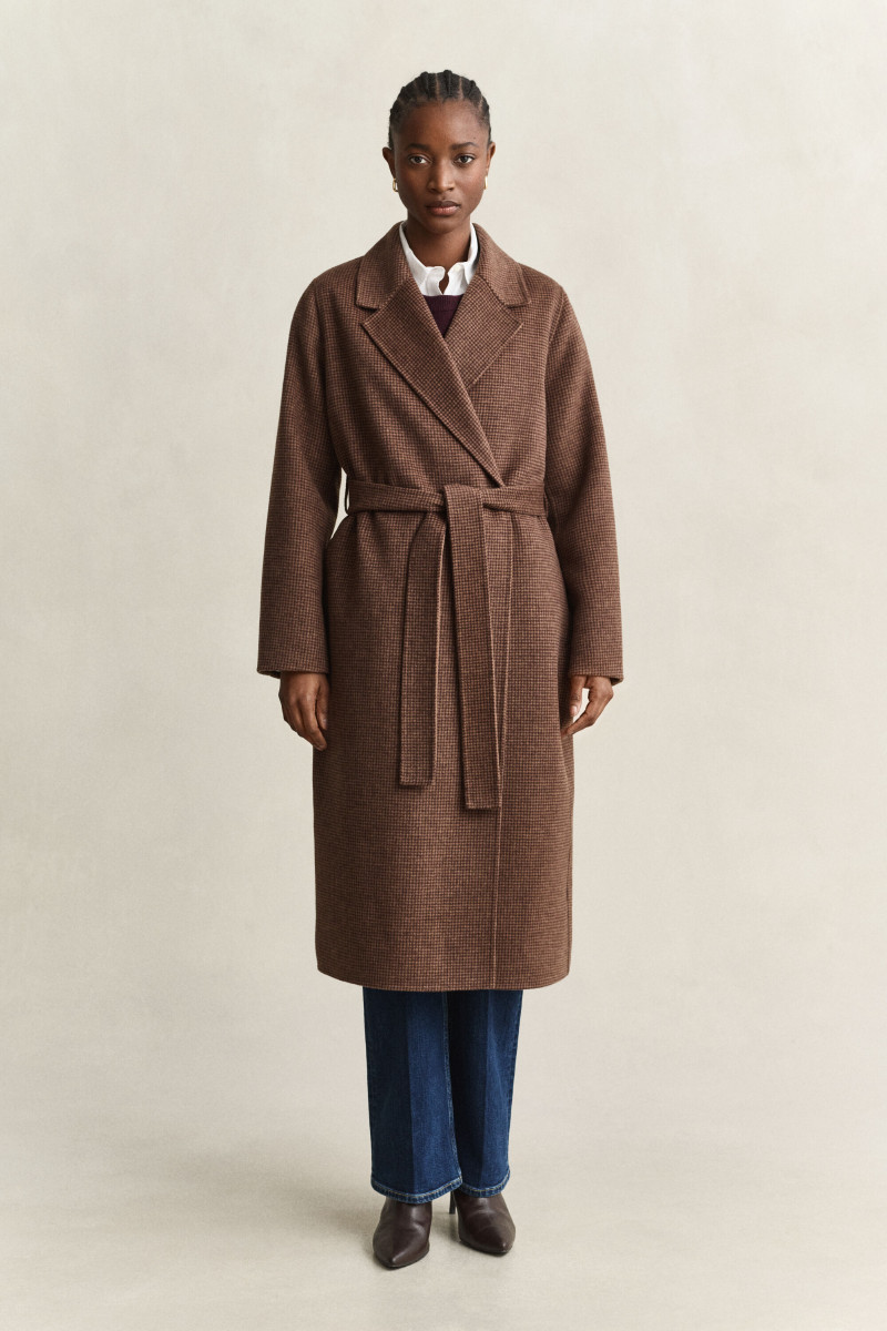 KABÁT GANT CHECKED HANDSTITCHED BELTED COAT DEEP BROWN