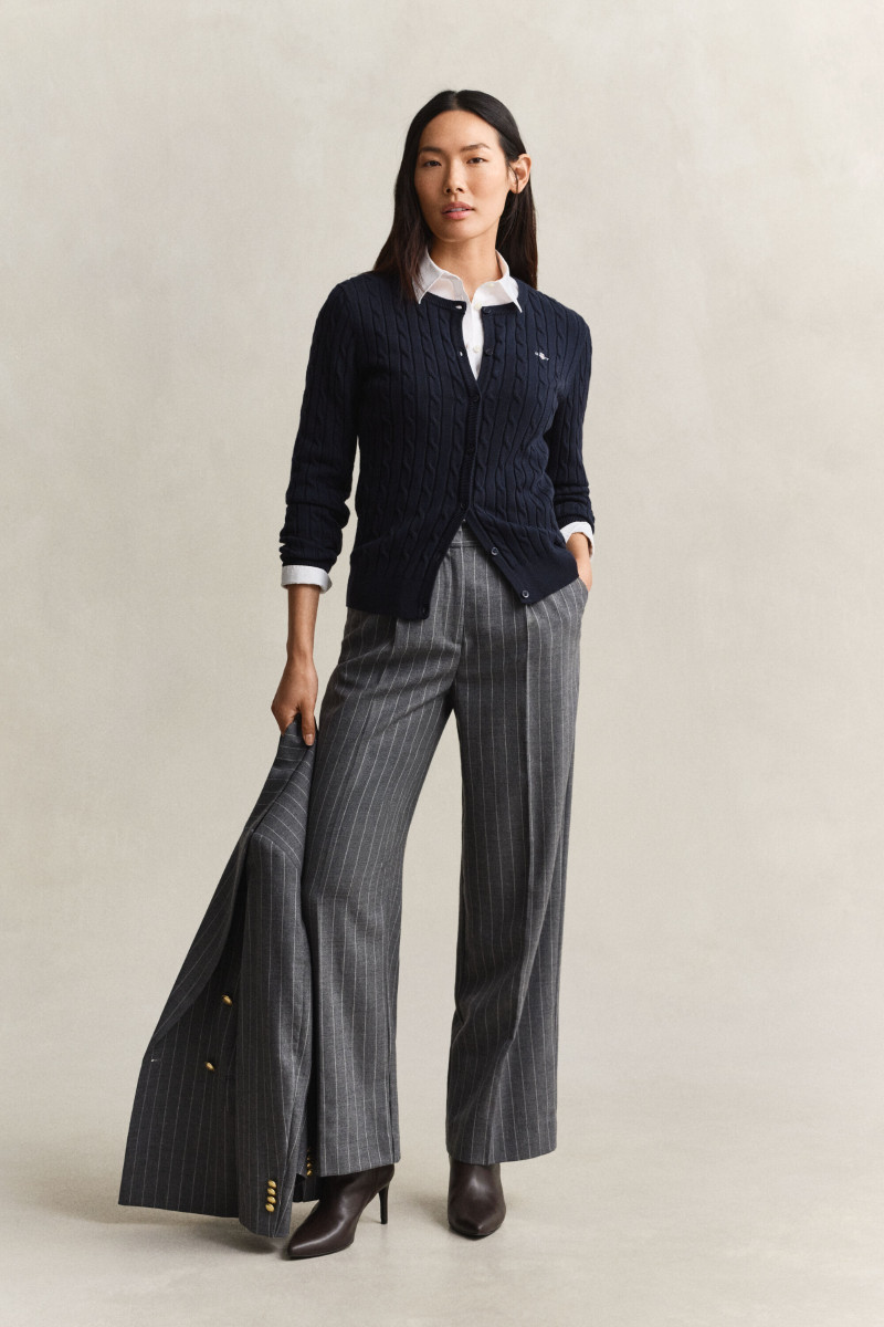 SVETER GANT STRETCH COTTON CABLE CARDIGAN EVENING BLUE