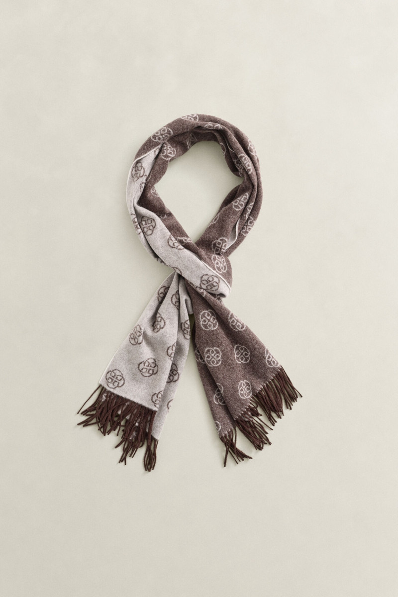 ŠÁL GANT MONOGRAM WOOL SCARF DEEP BROWN