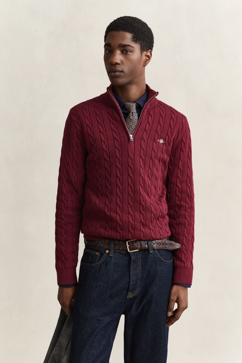 SVETER GANT COTTON CABLE HALF ZIP DEEP GRAPE WINE