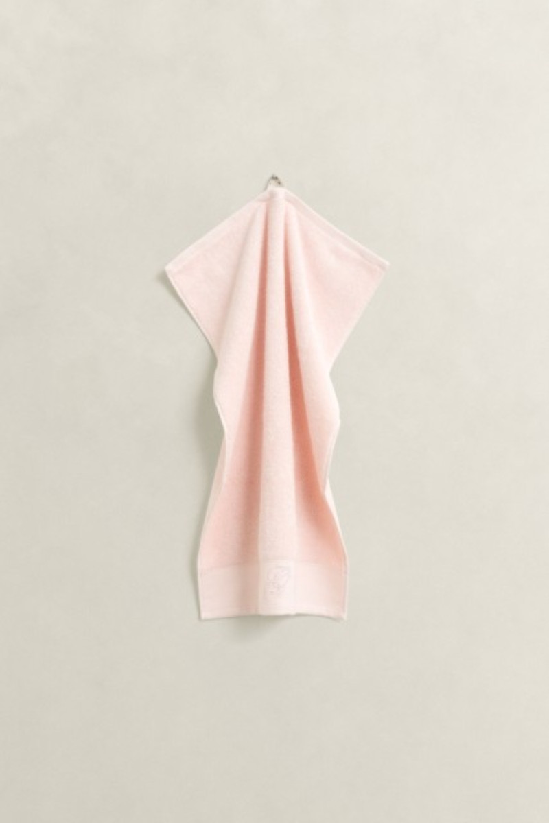 UTERÁK GANT EMBROIDERY TOWEL 50X70 PINK EMBRACE