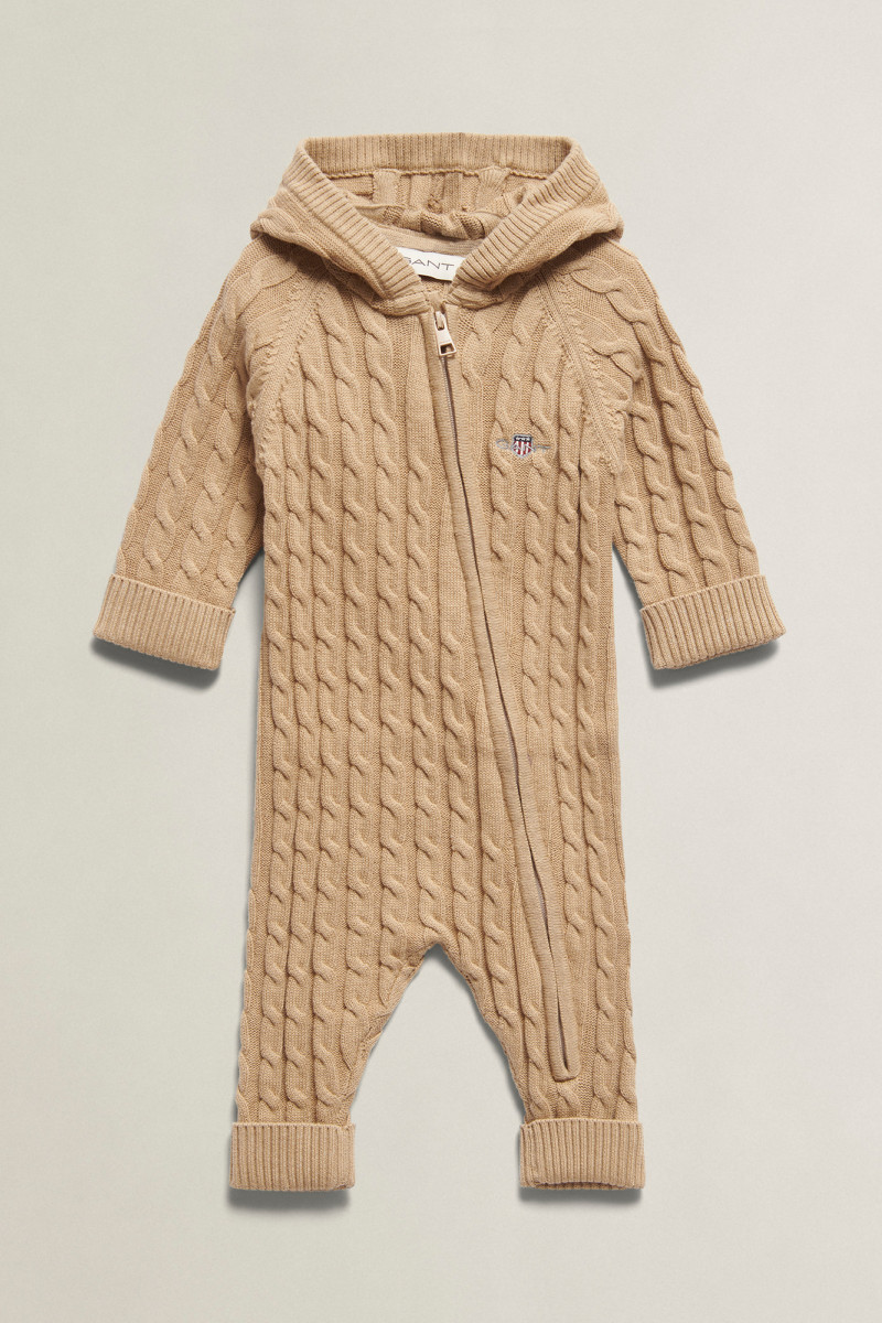 OVERAL GANT SHIELD CABLEKNIT LS HOODED ROMPER OAT BEIGE