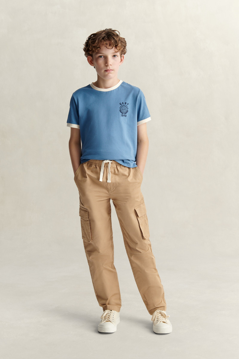 NOHAVICE GANT RELAXED CARGO TROUSER DARK KHAKI