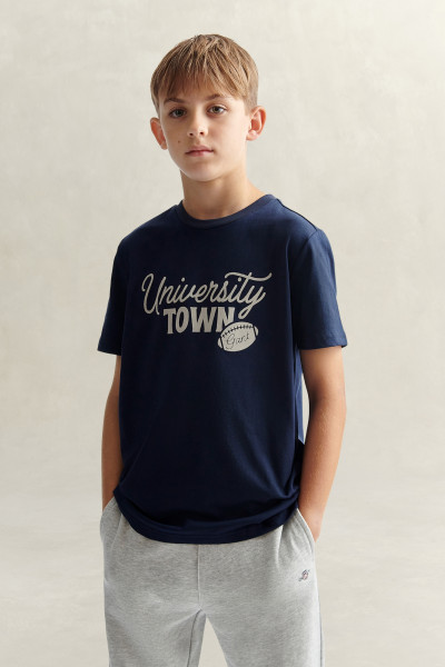 TRIČKO GANT UNIVERSITY TOWN SS T-SHIRT - Fotografia č. 1